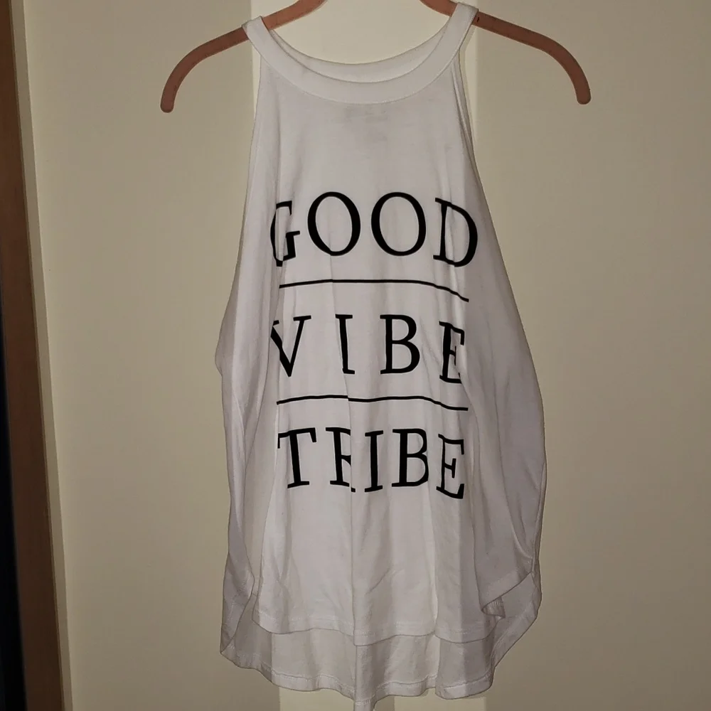 Workout tank - Picture 1 of 4